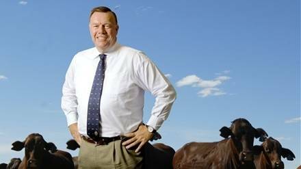 Former AACo boss David Farley is concerned that without state government investment and direction, the north west's irrigated agriculture plans will be nothing more than a 'pig in a poke'.