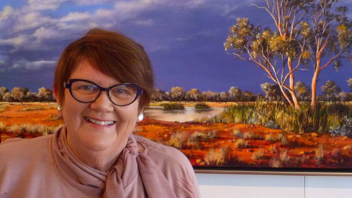 The paintings Lyn Barnes produces in her studio at Eagle Gallery in Quilpie are held in both private and corporate collections throughout Australia and overseas.