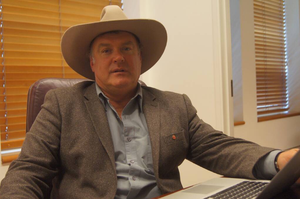 WA Senator Rod Culleton has resigned from One Nation to become independent.