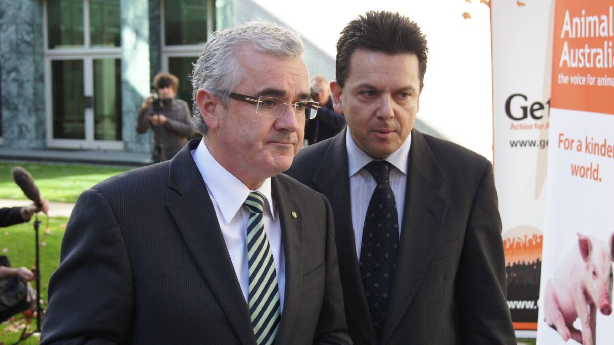 Tasmanian Independent MP Andrew Wilkie and SA Independent Senator Nick Xenophon.