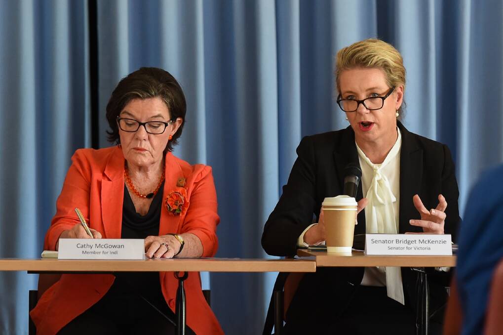 Victorian rural independent MP Cathy McGowan (left) and Victorian Nationals Senator Bridget McKenzie, gathering dairy farmers’ feedback at Monday’s dairy roundtable meeting in Tangambalanga. 