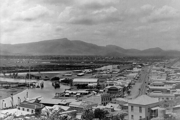 One of the photos included in the Townsville, the First 50 Years display was taken in 1888, and shows the Victoria Bridge under construction.