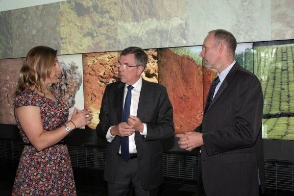 Dr Katharine Brown, Senior Soil Scientist with Jacobs, speaks with Science Minister Ian Walker and Mr Matt Kealley, Senior Manager Environment from Canegrowers, about the potential benefits industry will derive from Soils Globe.