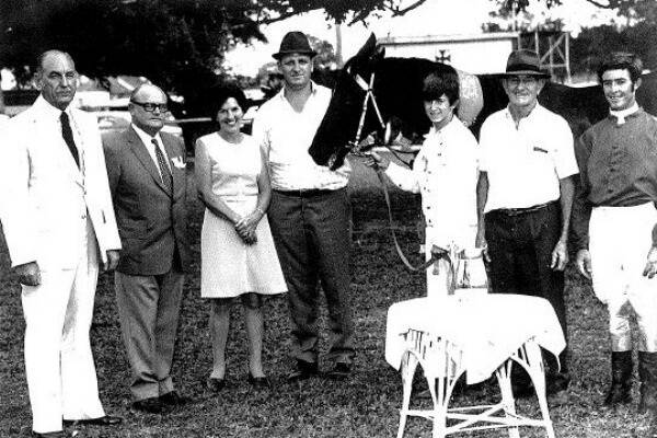 Presentation of the 1974 Innisfail Cup: Kevin Golden, strapper Stick Walker, trainer Herb Golden and jockey Harold Warren with winning horse Royal Shine.