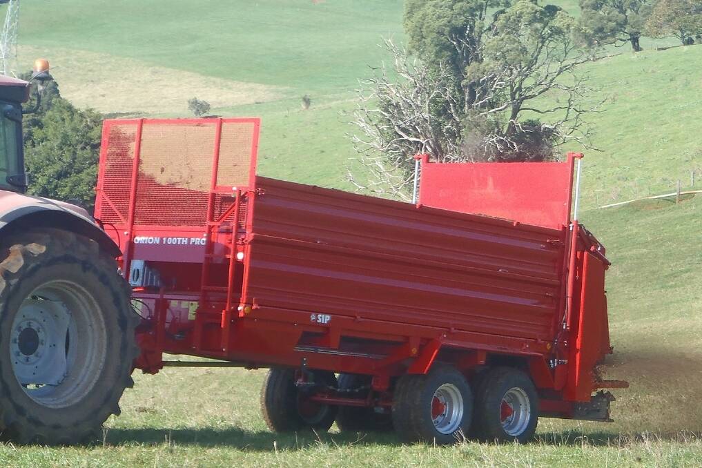 The SIP Orion 100TH Pro spreader in action. 
