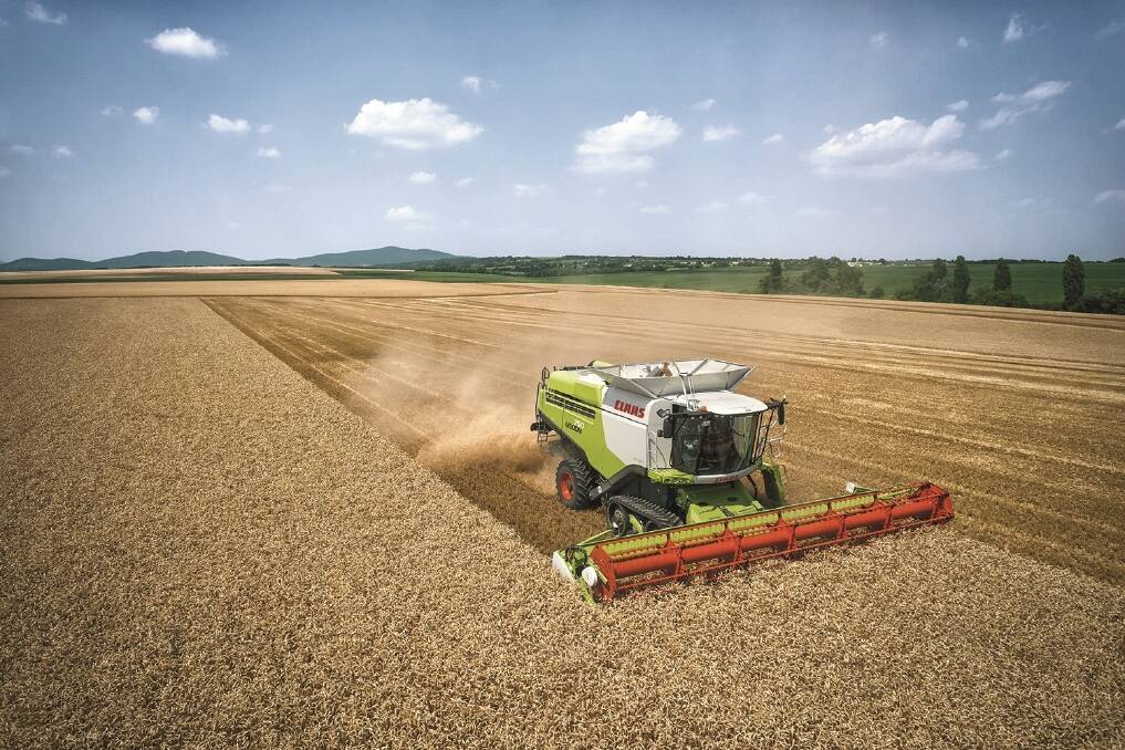 All Lexion models are now available with bigger engines that comply with Tier 4/Stage 4 emissions standards.