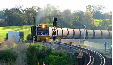 INLAND RAIL: Felton Valley landholders have rejected suggestions the Melbourne to Brisbane Inland Rail should pass through their iconic farmland close to Toowoomba. 