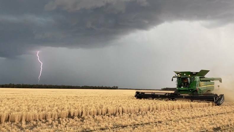 An 'income' storm is hitting Australian agriculture. Picture: Leigh Bourke, BB Harvesting.
