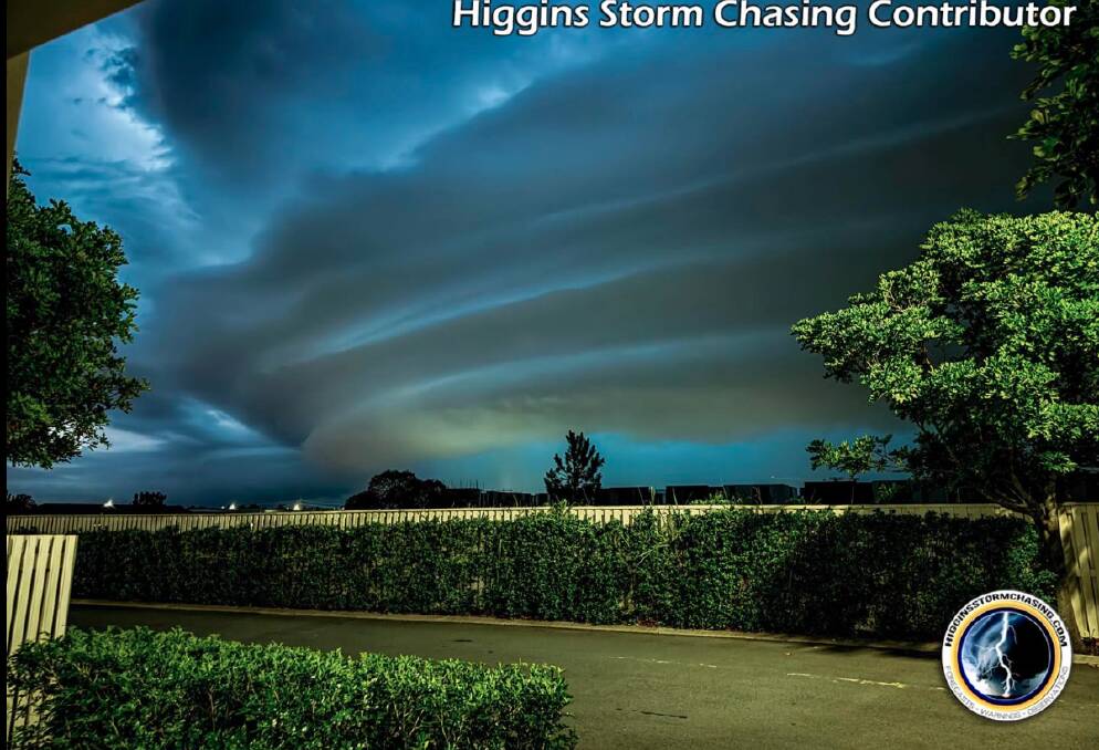 Photo of storm front that moved through the Gold Coast on Christmas night. Picture by Dominic A, courtesy Higgins Storm Chasing.