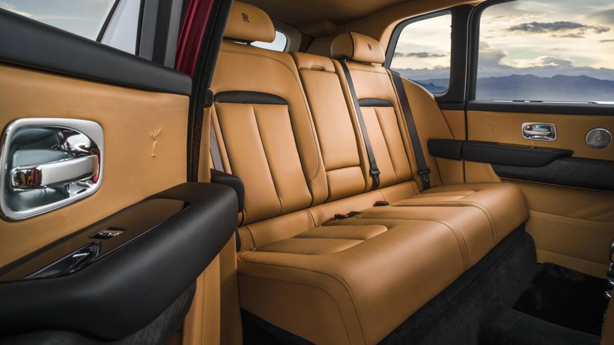 BENCH SHEET: The lounge configuration in the Rolls-Royce Cullinan 