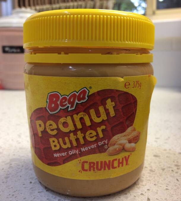 Kraft Foods is fighting Bega Cheese in court in New York for the right to take back the distinctive yellow label and peanut butter jar "trade dress" sold to Bega when it acquired the Mondelez Australia business last year. 