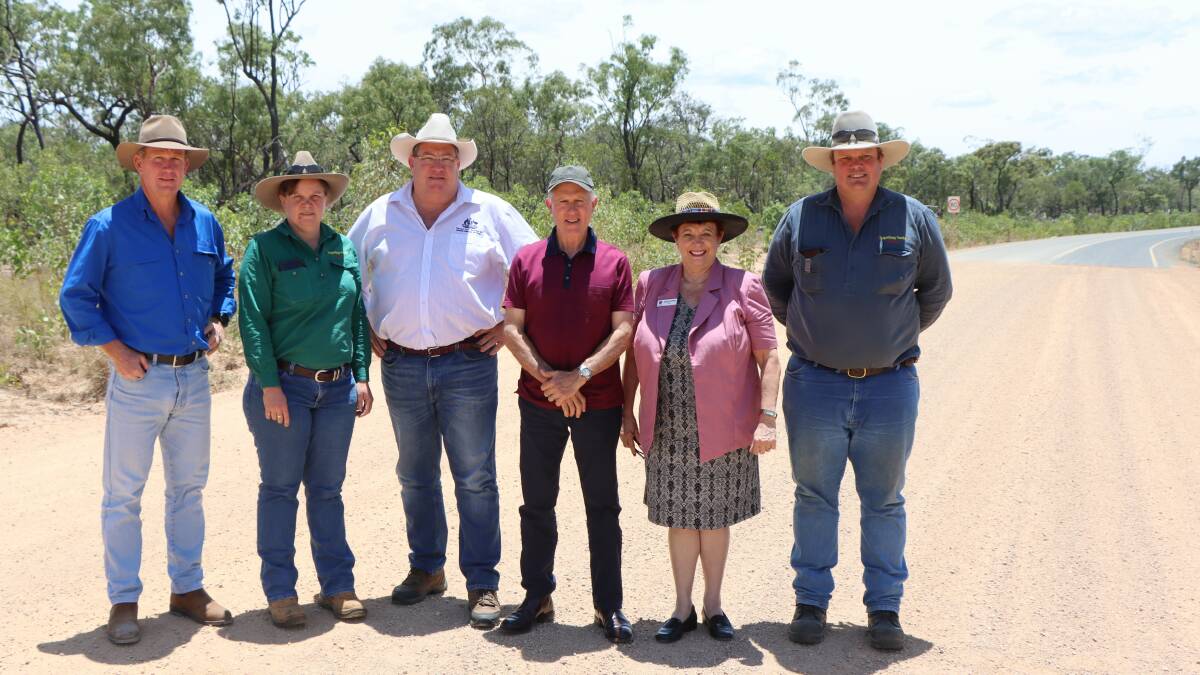 Assistant Minister Scott Buchholz with landholders and shire council mayors on the Ootann Road.