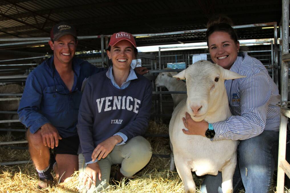 Owen and Hannah Mackenzie, Balboa, Roma with The Ranch stud principal Melinda Davies and their purchase The Ranch Snoopy. Photos: Sally Gall
