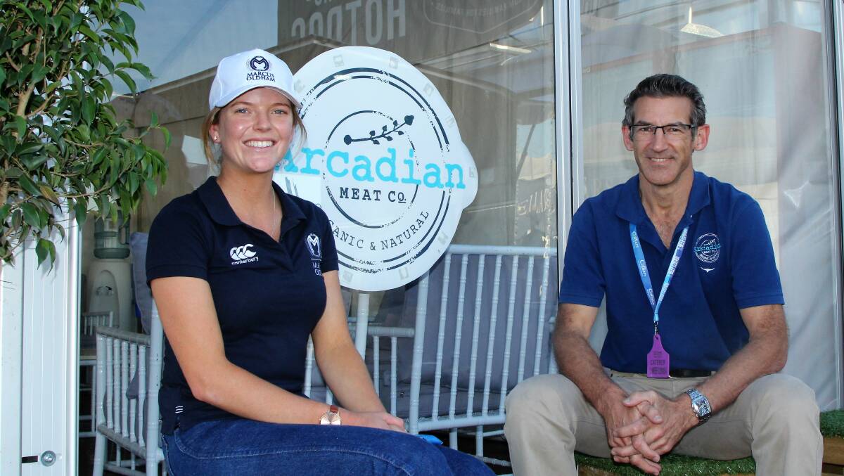 Sally Conway met up with Arcadian Organic marketing manager Paul da Silva at Beef Australia 2018 to thank him for their donation.