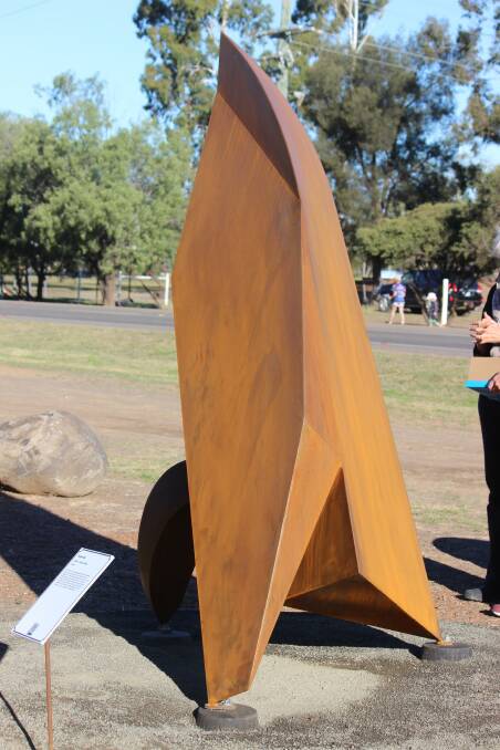 Aves #4 was the major award winner. The large outdoor sculpture was made from weathering steel by Gabe Parker. 