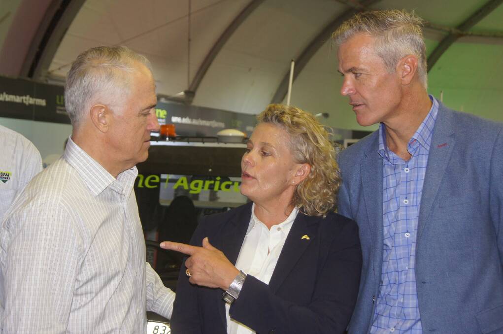 National Farmers' Federation (NFF) President Fiona Simson (centre) with Prime Minister Malcolm Turnbull and NFF CEO Tony Mahar.