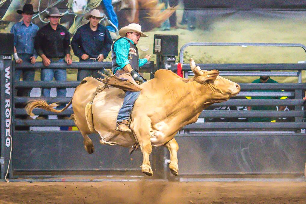 Jason O’Hearn is the early leader in the APRA bull ride  standings this season. Picture - A Roberts Media. 