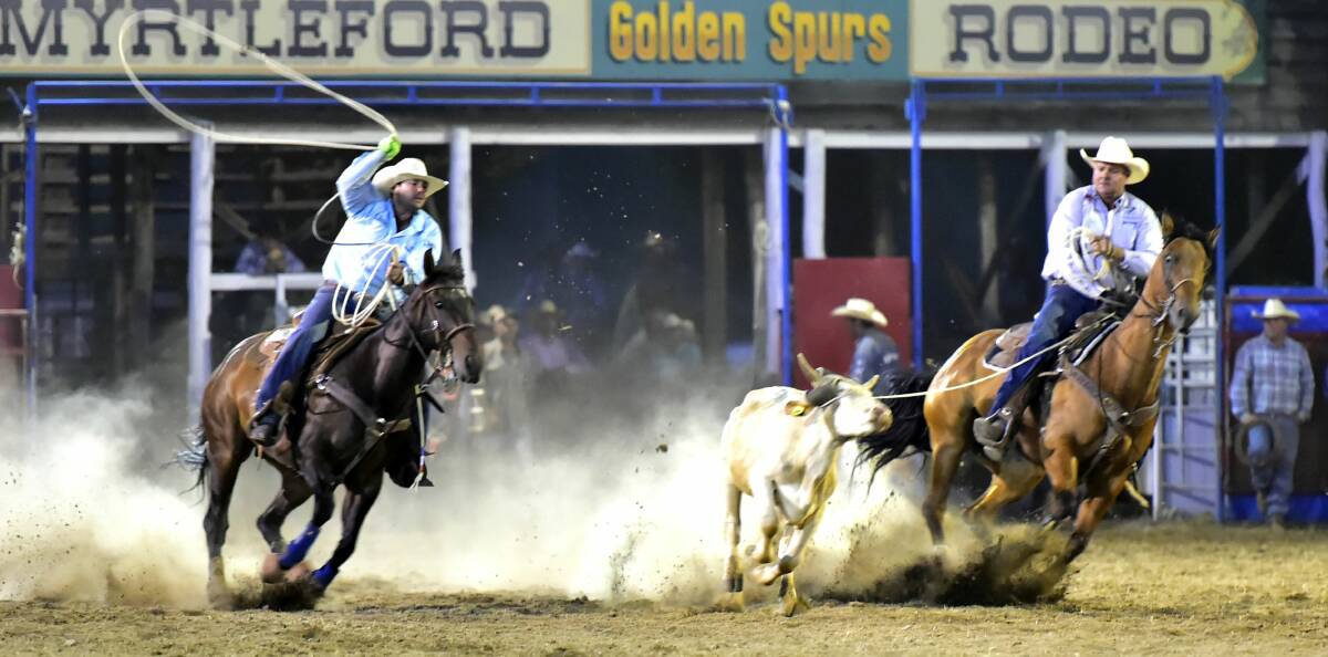 GOOD CHANCE: Shane Kenny and Clay Bush in Team Roping. Picture: Dave Ethell