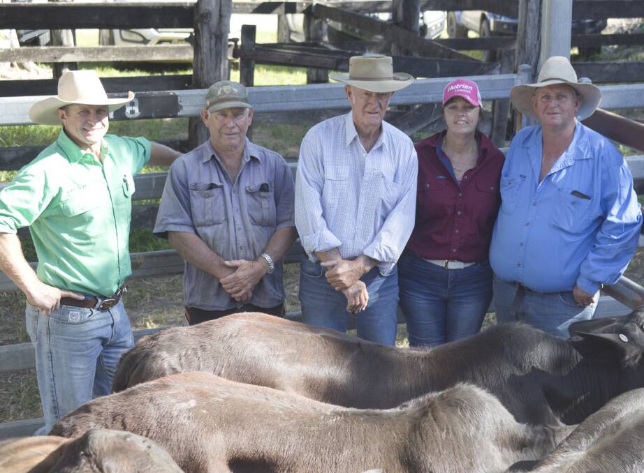 Nutrien's Lindsay Lobwein, vendor Noel Turner, judge Ian Dahl, and Kim and Mick Turner, with the champion pen of steers which returned $1760/hd. Picture: Nutrien