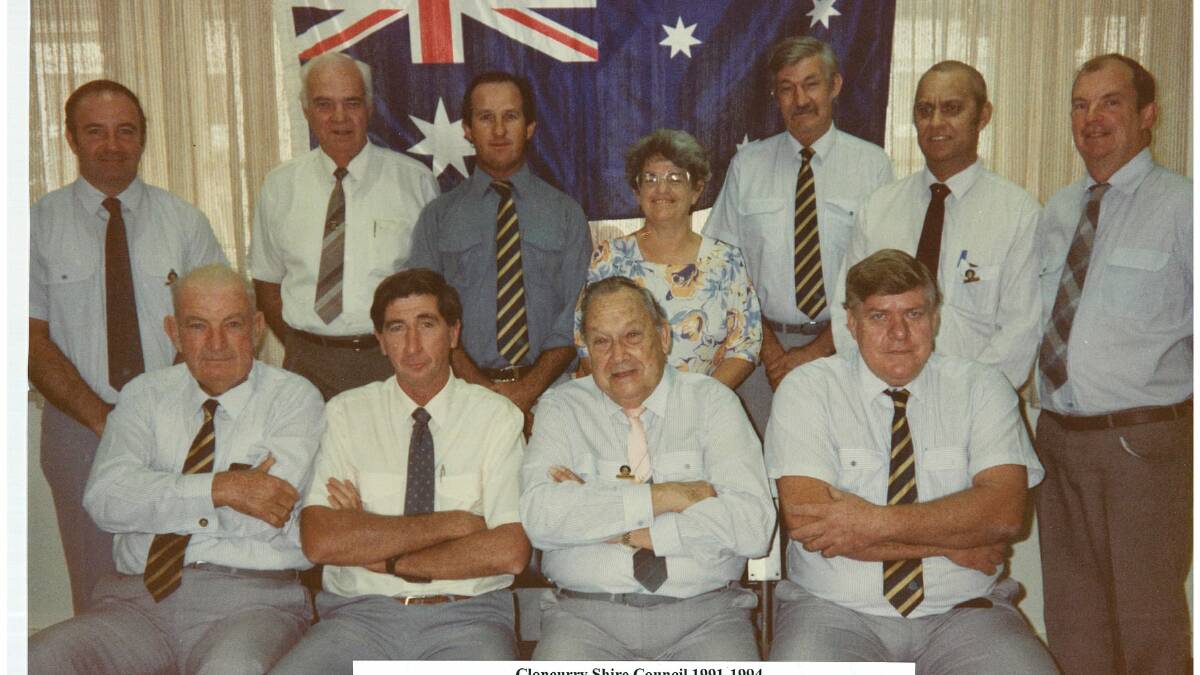 Former long-standing Cloncurry mayor Noel Robertson (third from the right in the back row) has died.