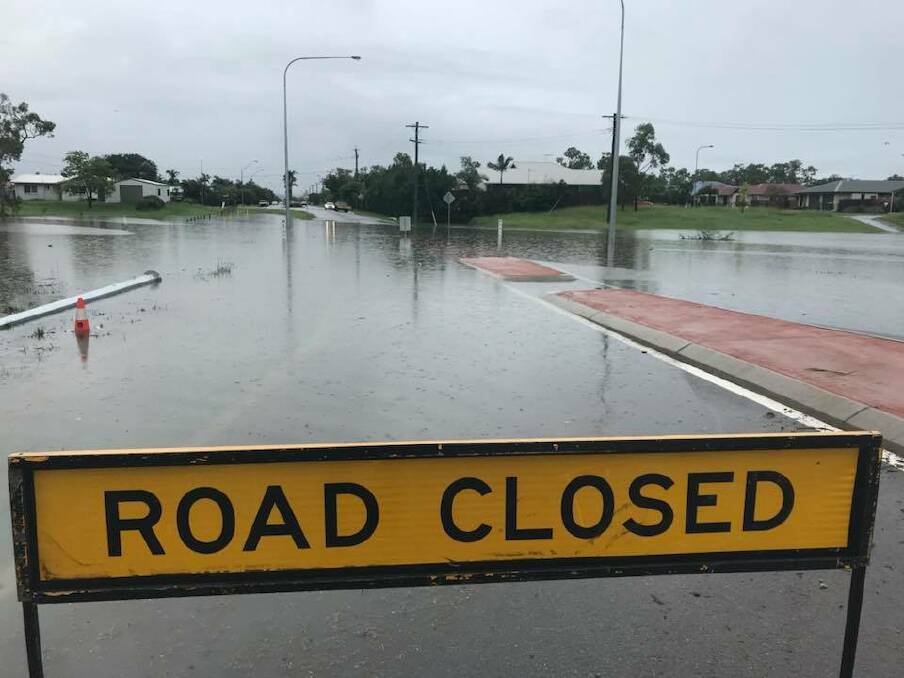 Heavy rain has cut roads around Townsville. The Kelso area is particularly impacted. Water is over the road at at the Becks Drive and Gollogly Lane roundabout. Beck Drive North of the roundabout is closed to all traffic. Photo. Councillor Mark Molachino