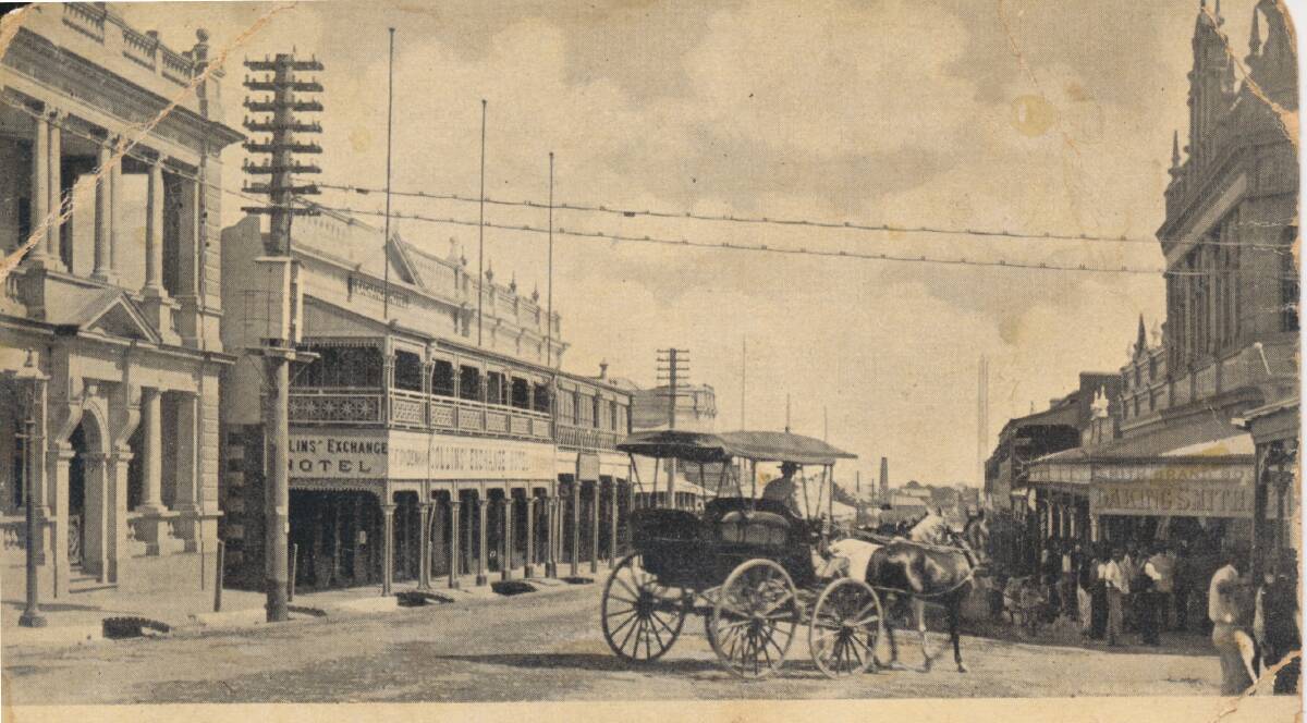 Gill Street back in the day. Image: Charters Towers archives.