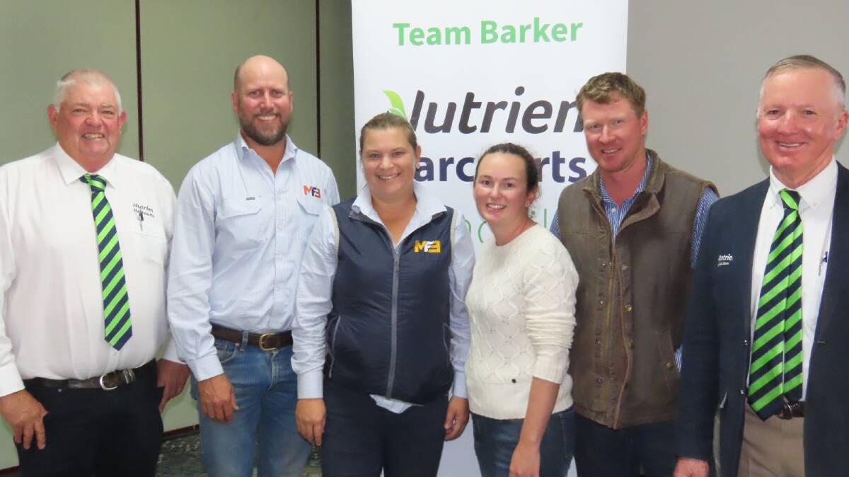 Warren Barker, Nutrien Harcourts, Chinchilla, buyers Greg and Louise McMahon, vendors Emma and Chris Dolbel, and Nutrien Harcourts auctioneer Terry Ryan. Auctioneer).